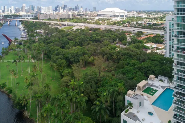 $2,800 | 1871 Northwest S River Drive, Unit 802, Miami, FL 33125