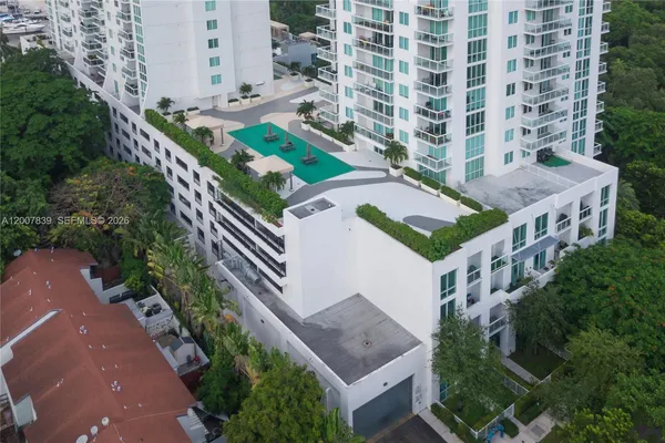$2,800 | 1871 Northwest S River Drive, Unit 802, Miami, FL 33125