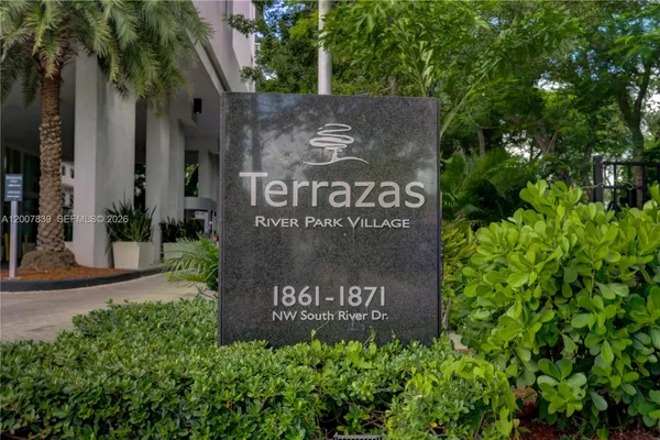 $2,800 | 1871 Northwest S River Drive, Unit 802, Miami, FL 33125