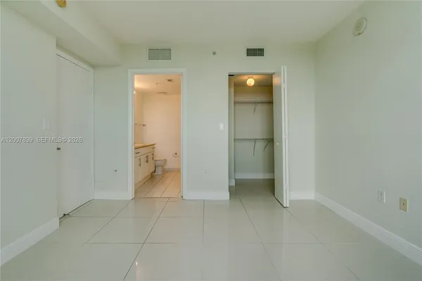 $2,800 | 1871 Northwest S River Drive, Unit 802, Miami, FL 33125