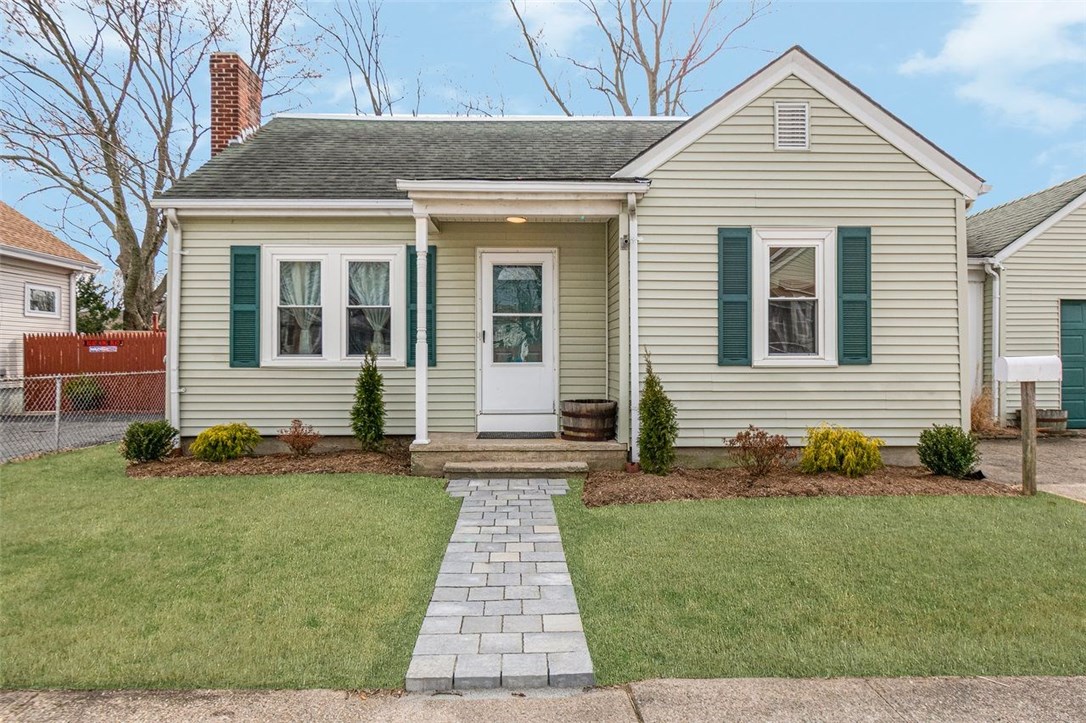 47 Balch Street Pawtucket, RI 02861 - Photo 2 of 22 Gallery Image 2