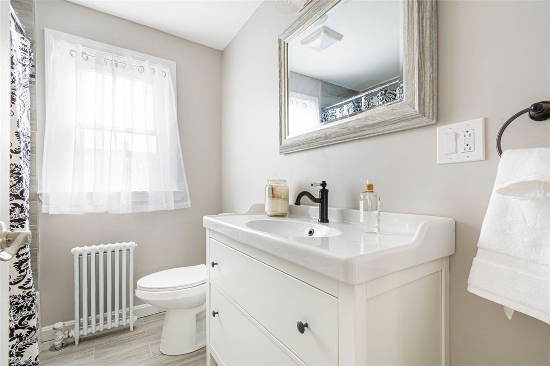 47 Balch Street Pawtucket, RI 02861 - Photo 7 of 22 Gallery Image 7