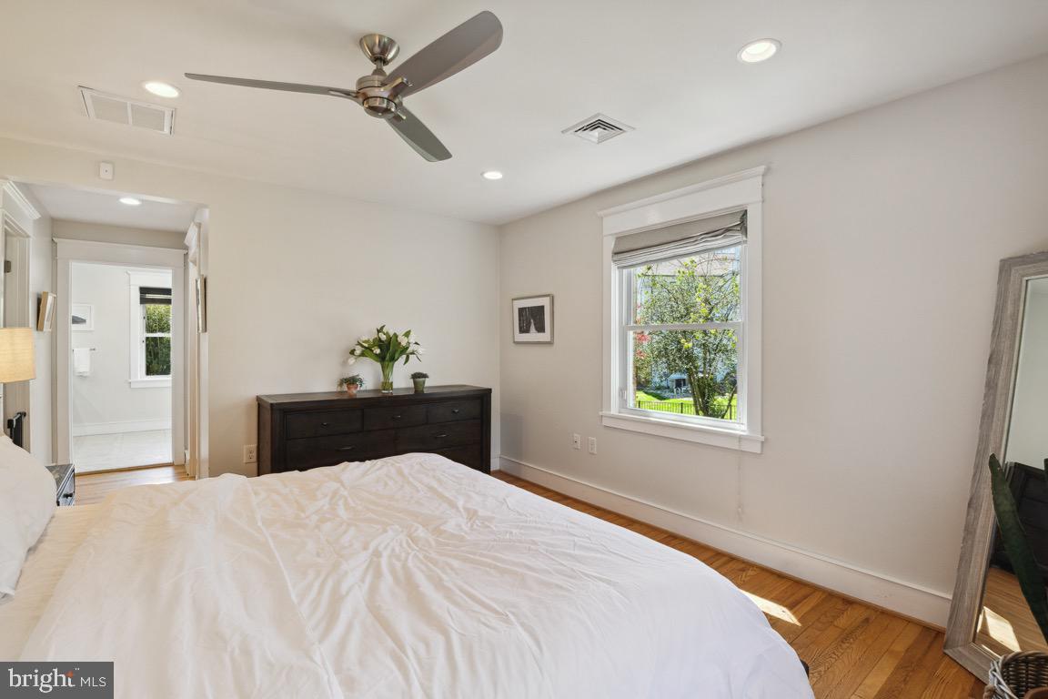 6003 Lakeview Road Baltimore, MD 21210 - Photo 17 of 41 Gallery Image 17