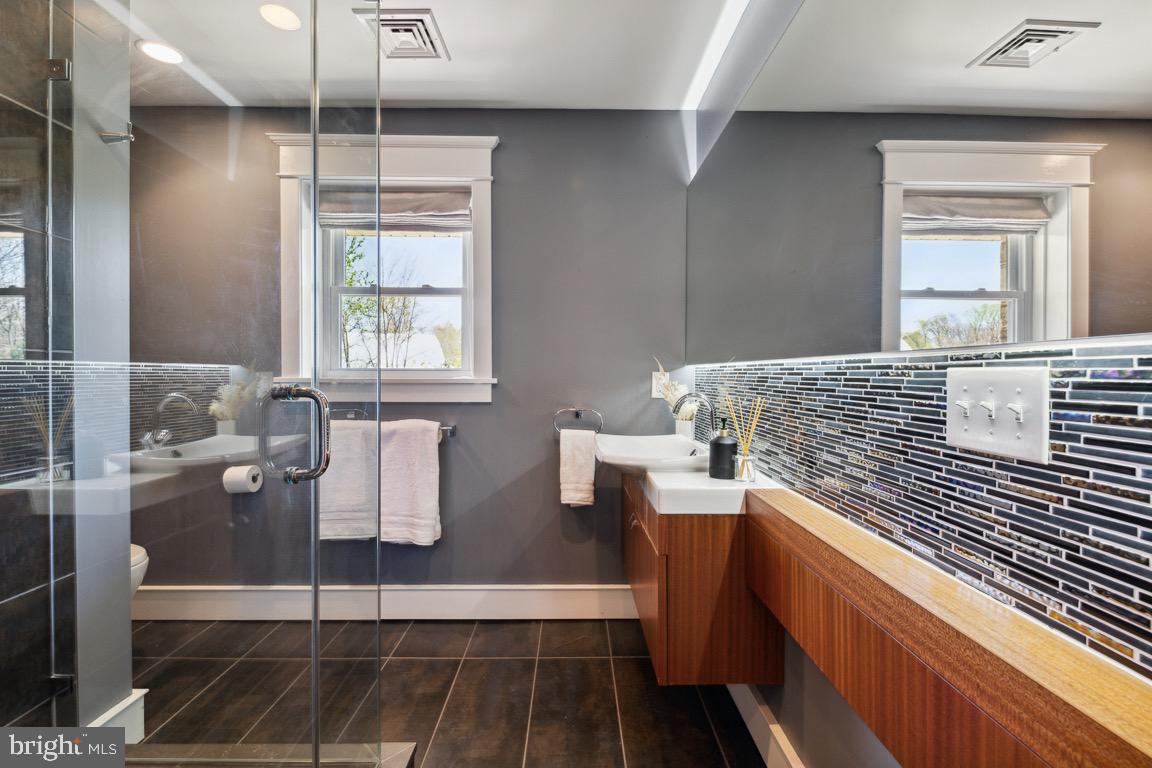 6003 Lakeview Road Baltimore, MD 21210 - Photo 23 of 41 Gallery Image 23