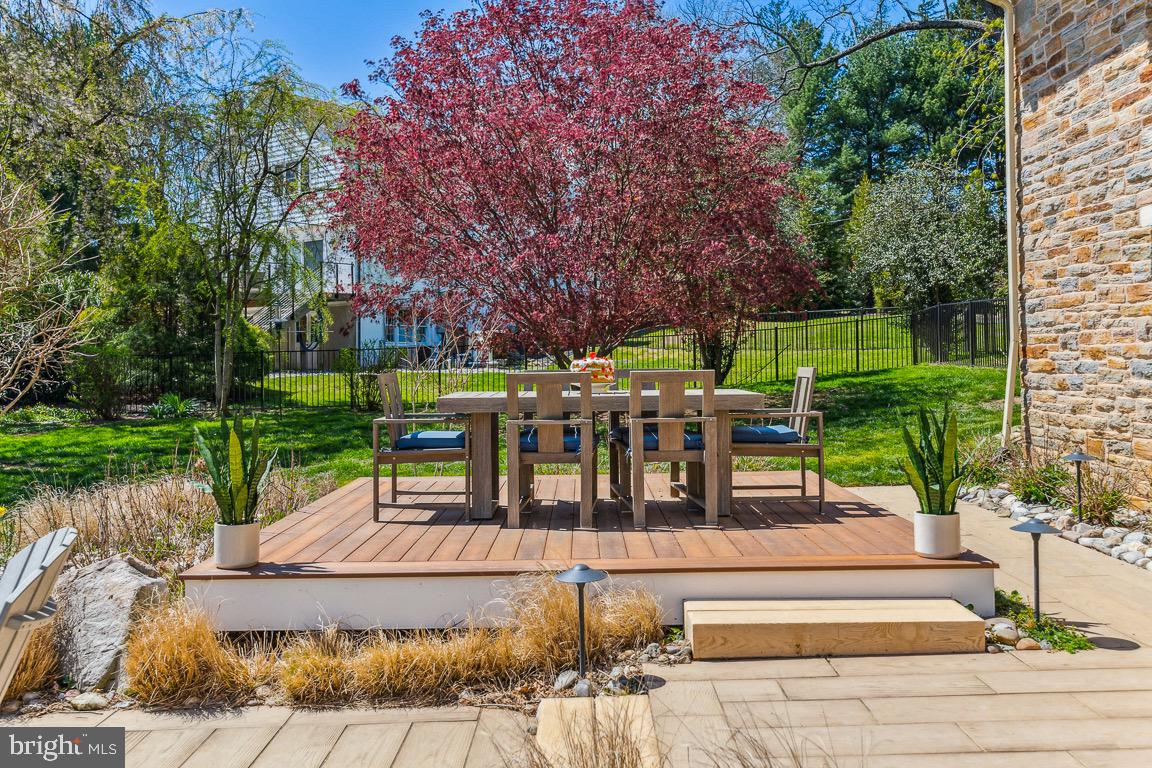 6003 Lakeview Road Baltimore, MD 21210 - Photo 37 of 41 Carefully planned hardscape