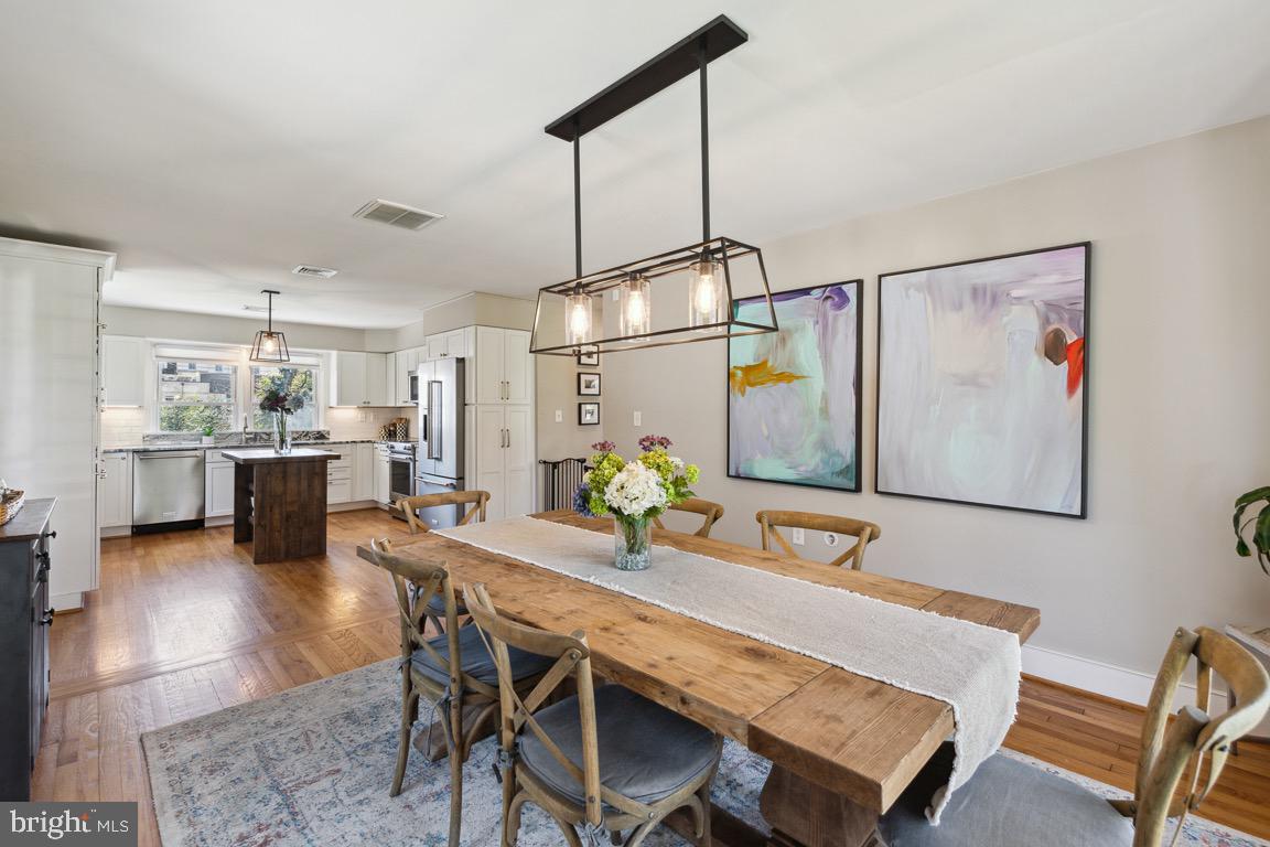 6003 Lakeview Road Baltimore, MD 21210 - Photo 10 of 41 Gallery Image 10