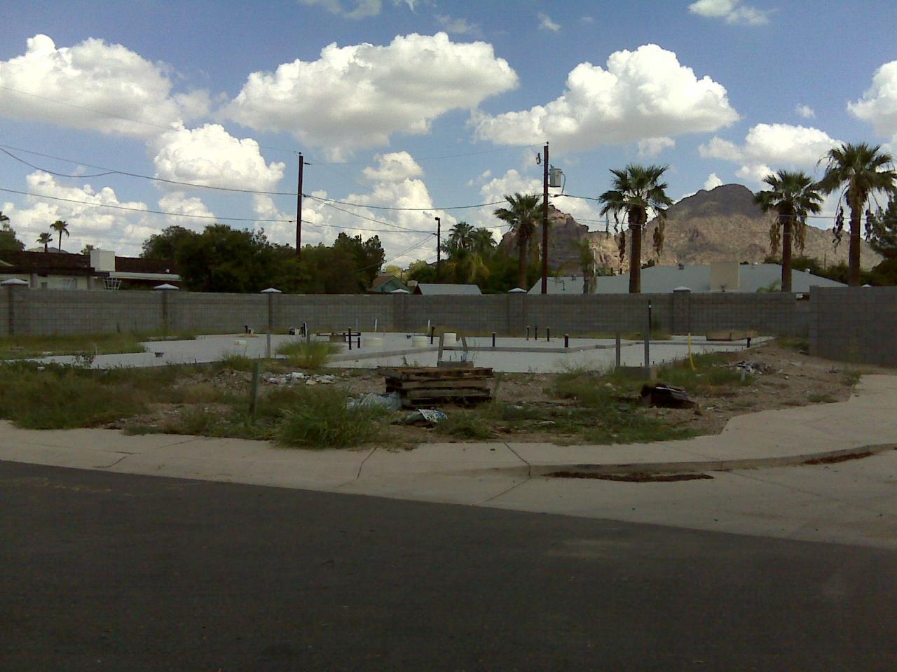 3812 East Camelback Road, Unit 3 Phoenix, AZ 85018 - Photo 2 of 2 Camelback Views behind lot