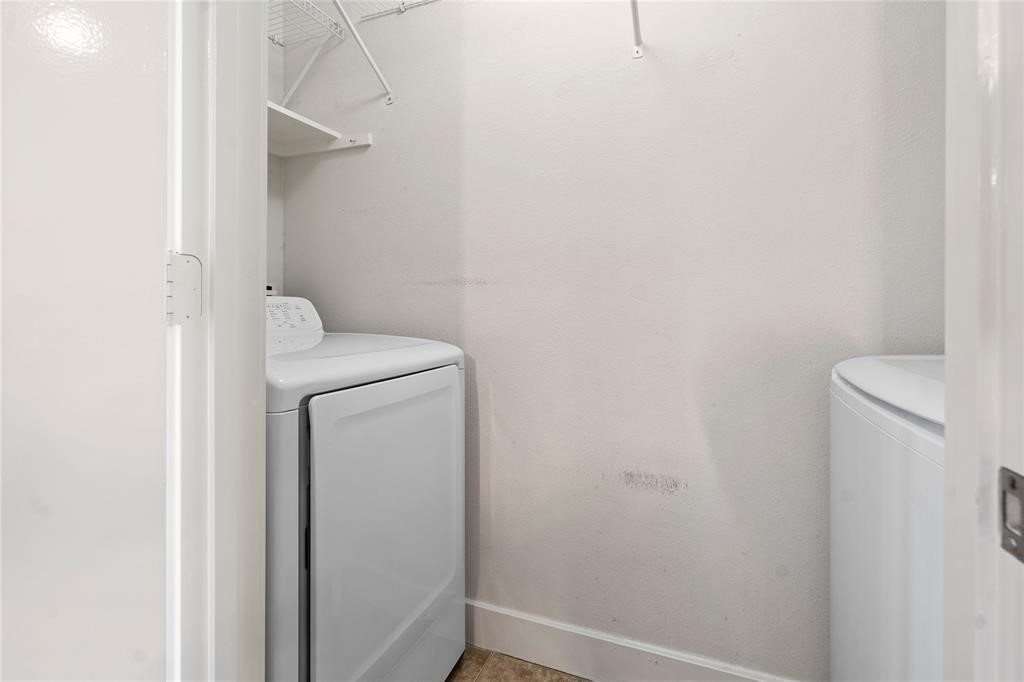 20729 Patriot Park Lane Katy, TX 77449 - Photo 12 of 39 a bathroom with a toilet and a shower