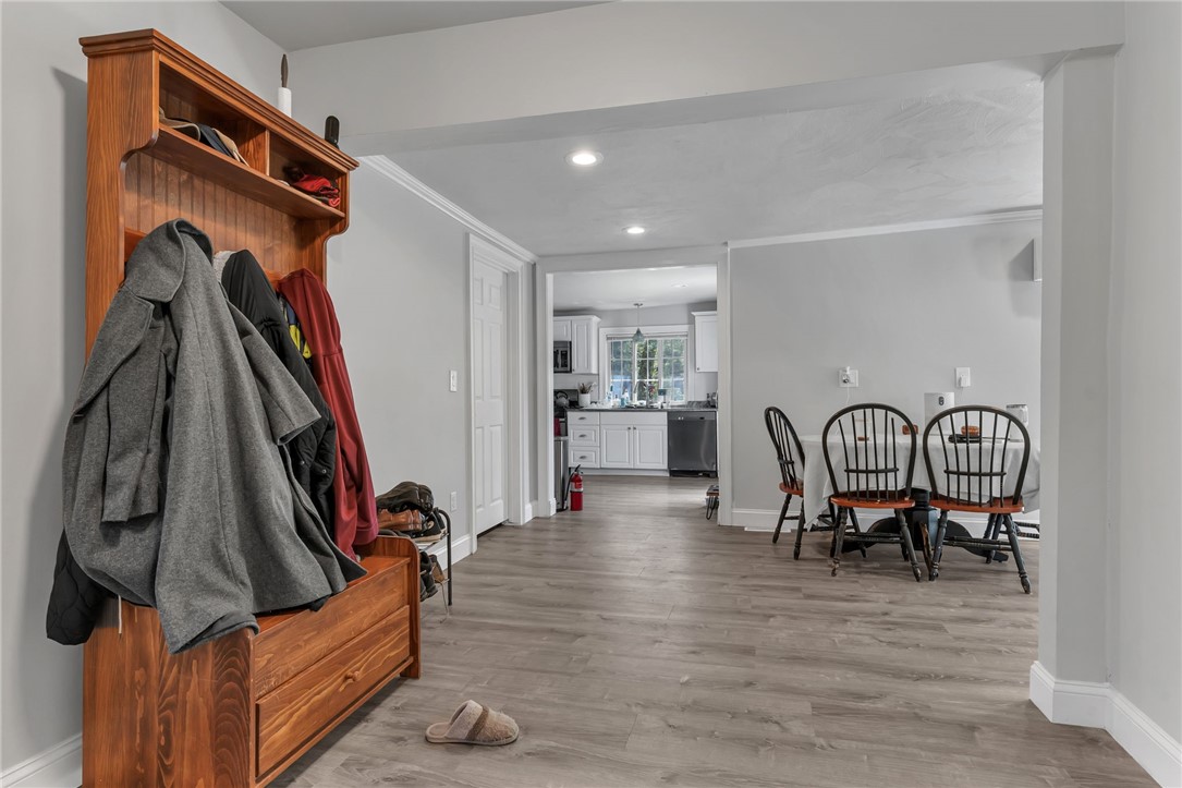 19 Hardwick Street Cumberland, RI 02864 - Photo 4 of 40