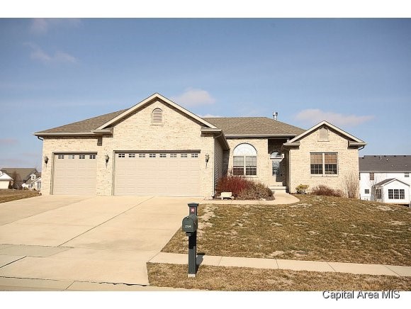 2709 Newcastle Court Springfield, IL 62711 - Photo 1 of 20