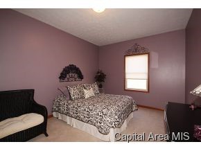 2709 Newcastle Court Springfield, IL 62711 - Photo 15 of 20