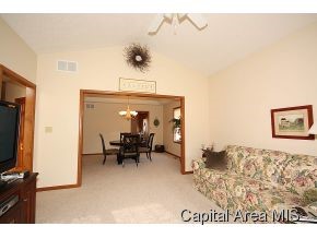 2709 Newcastle Court Springfield, IL 62711 - Photo 2 of 20