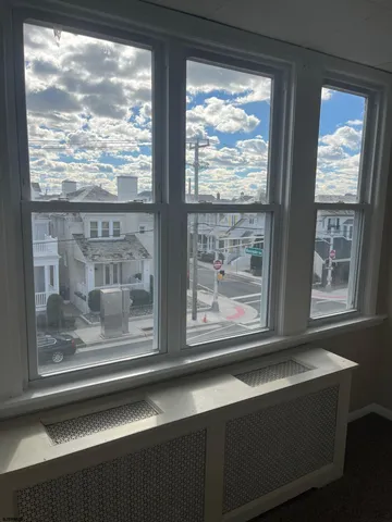 $1,750 | 7223 Ventnor Avenue, Unit 3, Ventnor City, NJ 08406