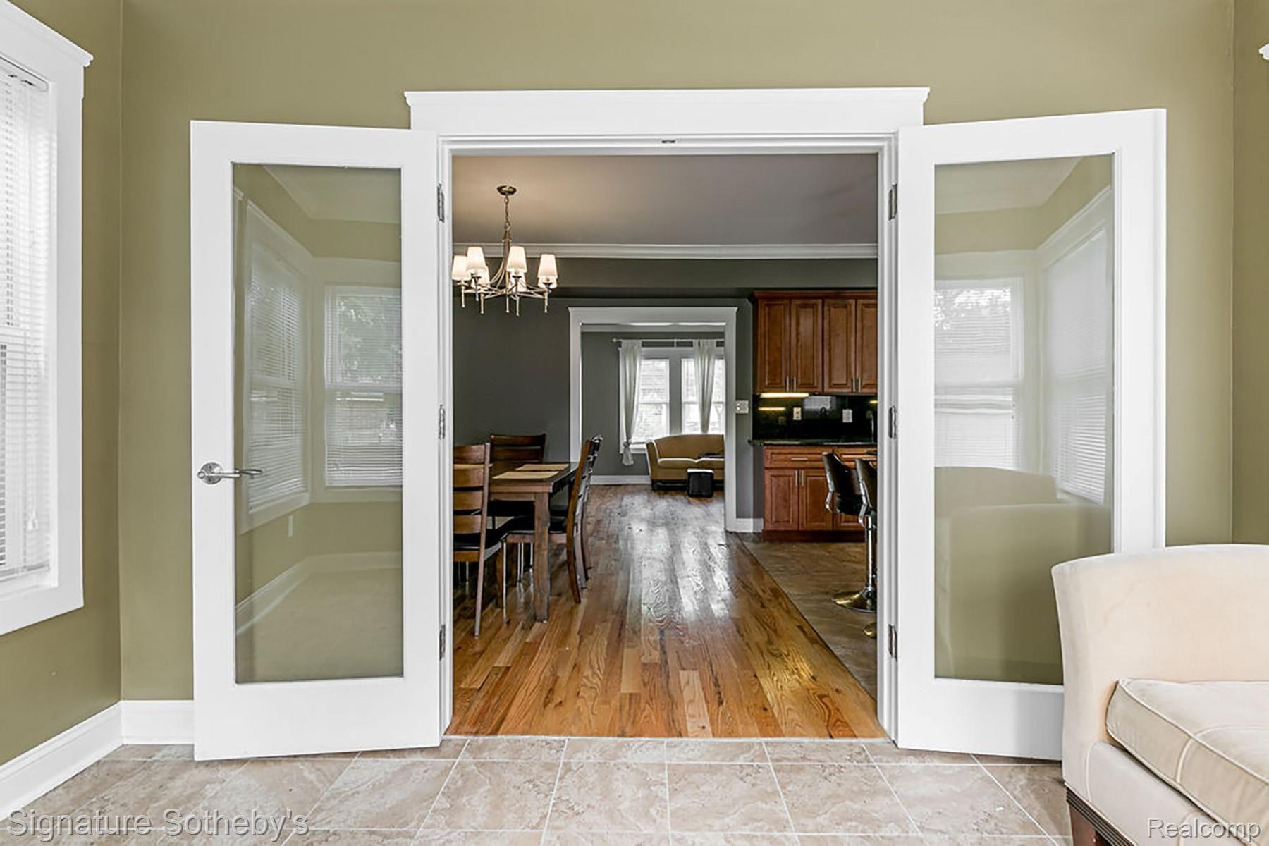 1247 Edison Street Detroit, MI 48202 - Photo 4 of 30 4.JPG
