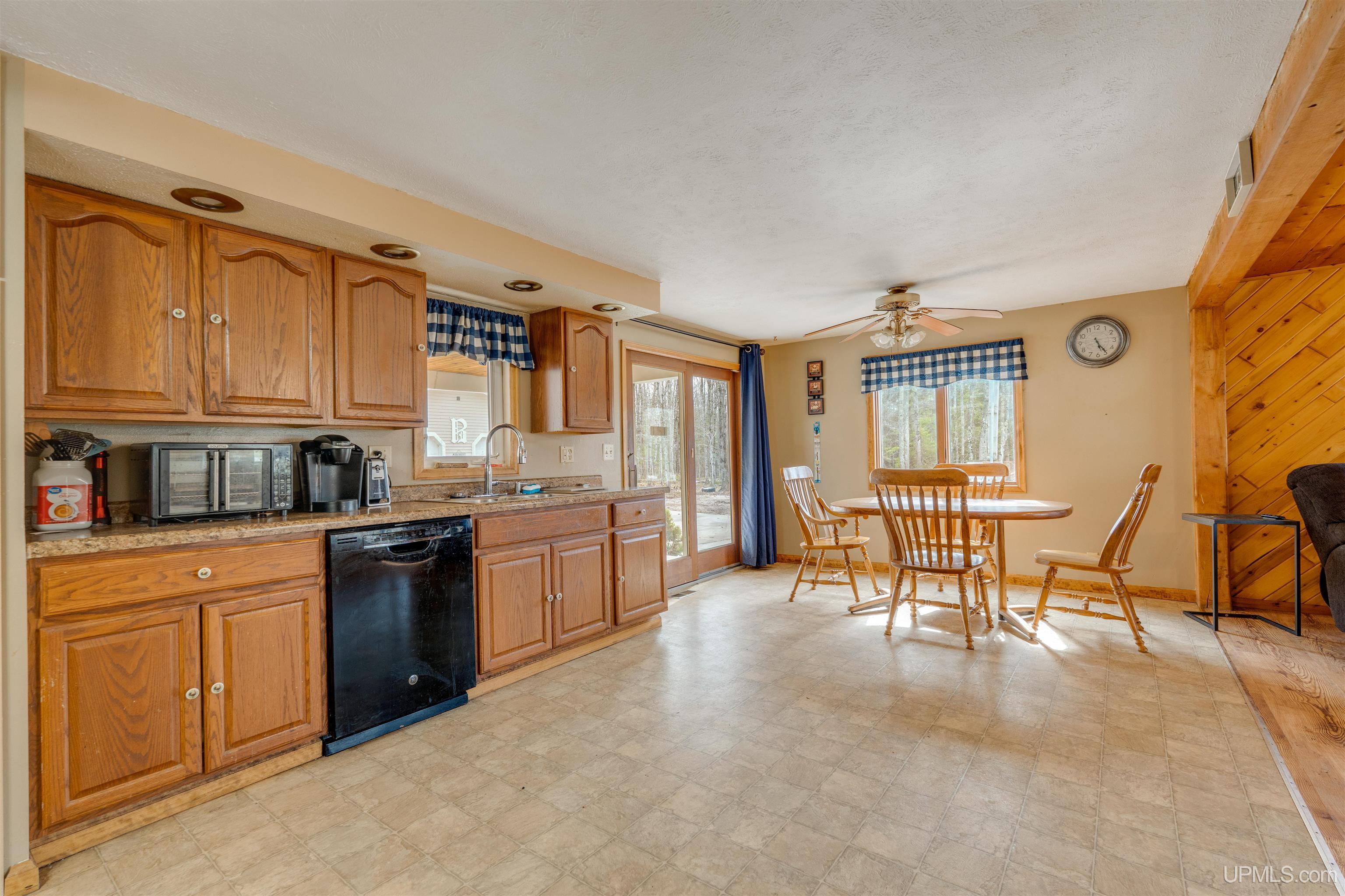 1683w Quarry Road Gulliver, MI 49840 - Photo 15 of 37