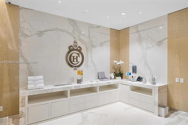 a view of a tall building