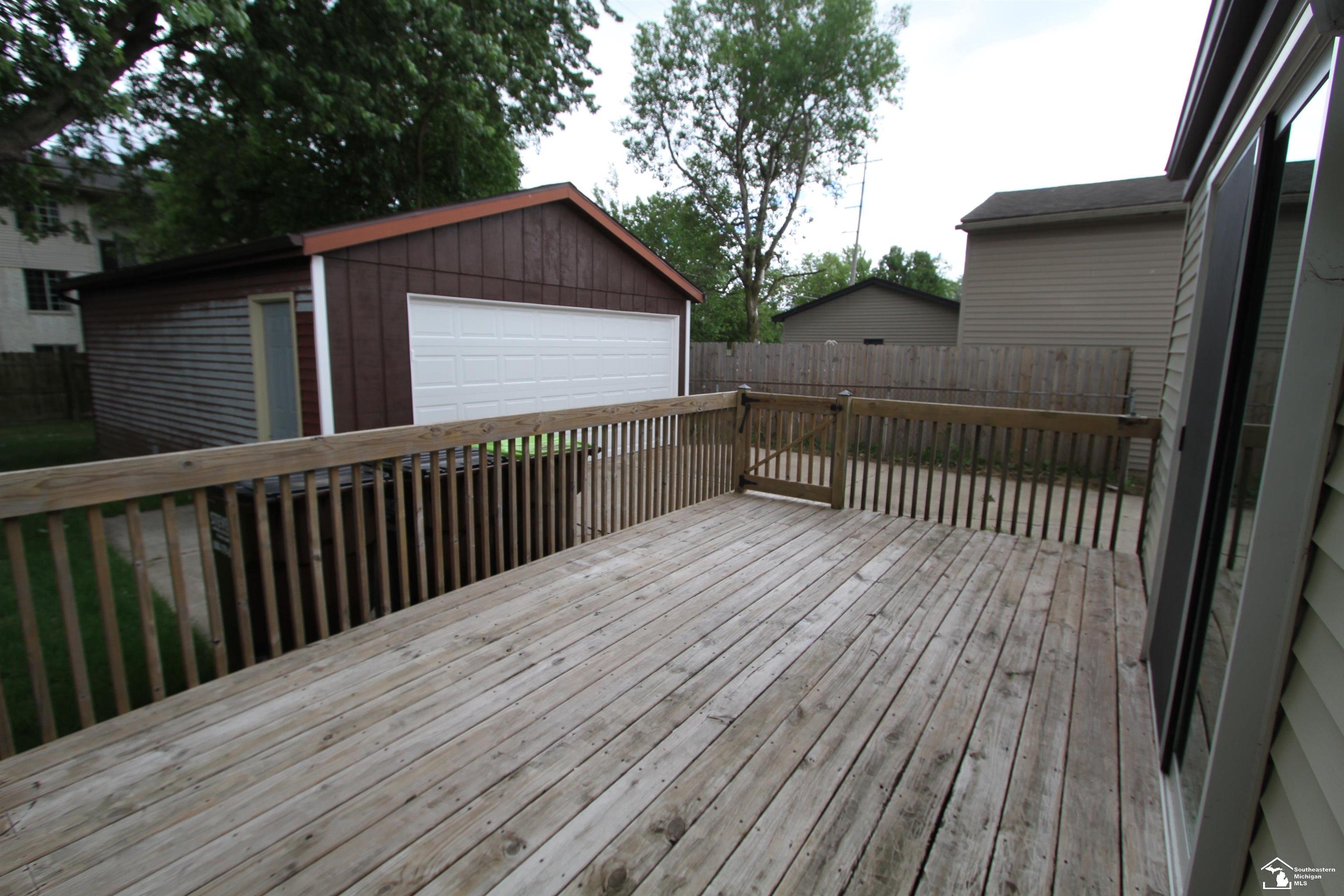 626 John Rolfe Drive Monroe, MI 48162 - Photo 27 of 31