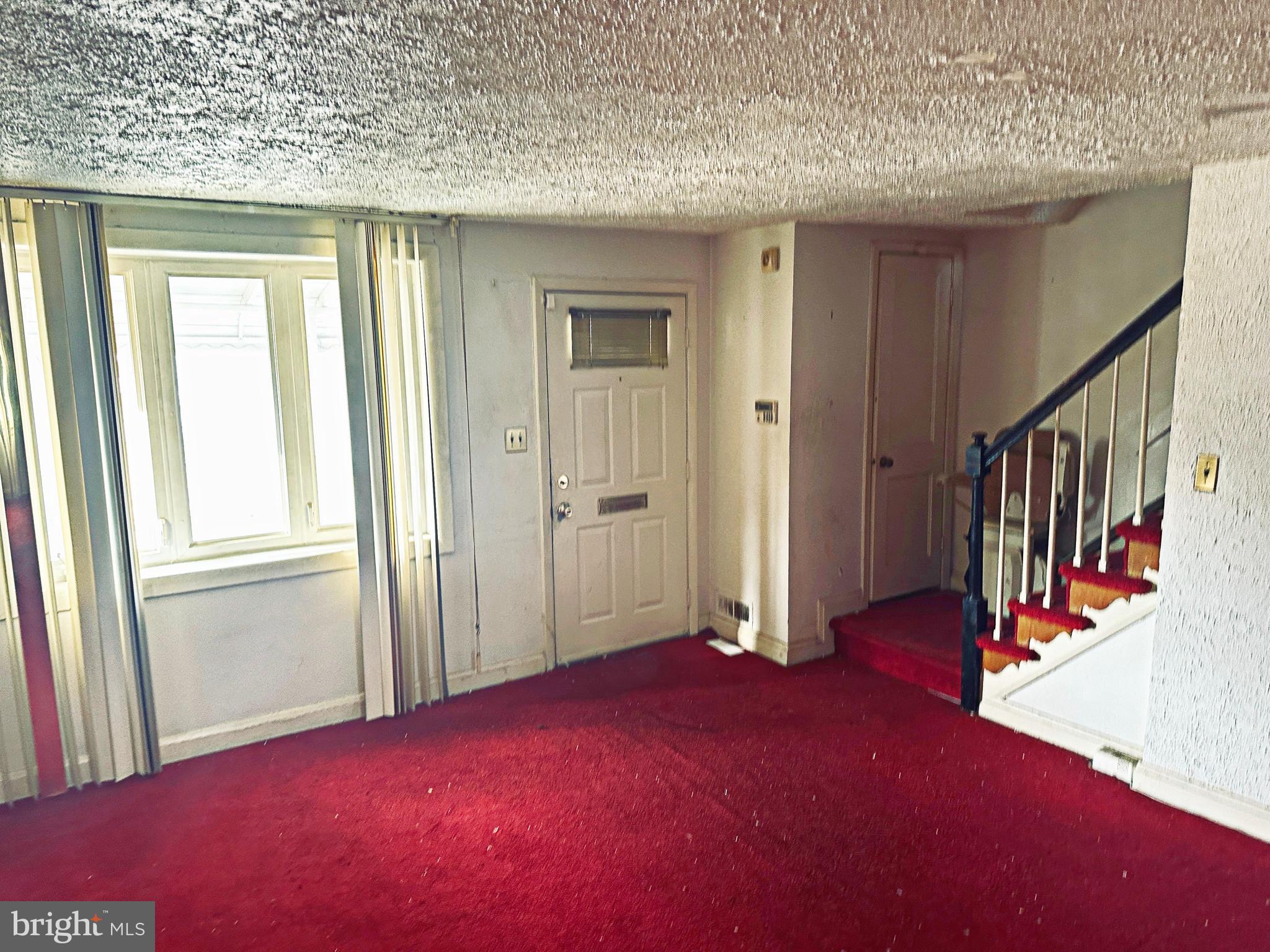 1231 Wicklow Road Baltimore, MD 21229 - Photo 5 of 13 Interior