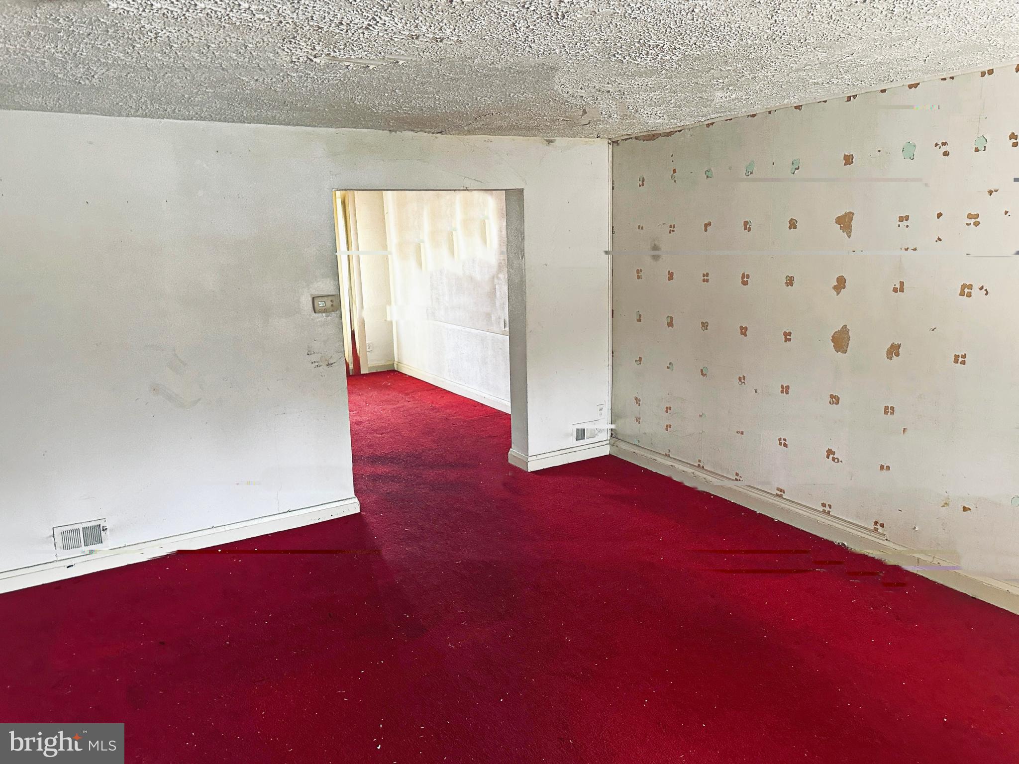 1231 Wicklow Road Baltimore, MD 21229 - Photo 6 of 13 Interior