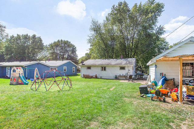 1434 Surrey Road Batavia, IL 60510 - Photo 16 of 17