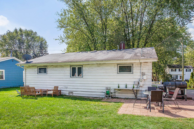 1434 Surrey Road Batavia, IL 60510 - Photo 17 of 17