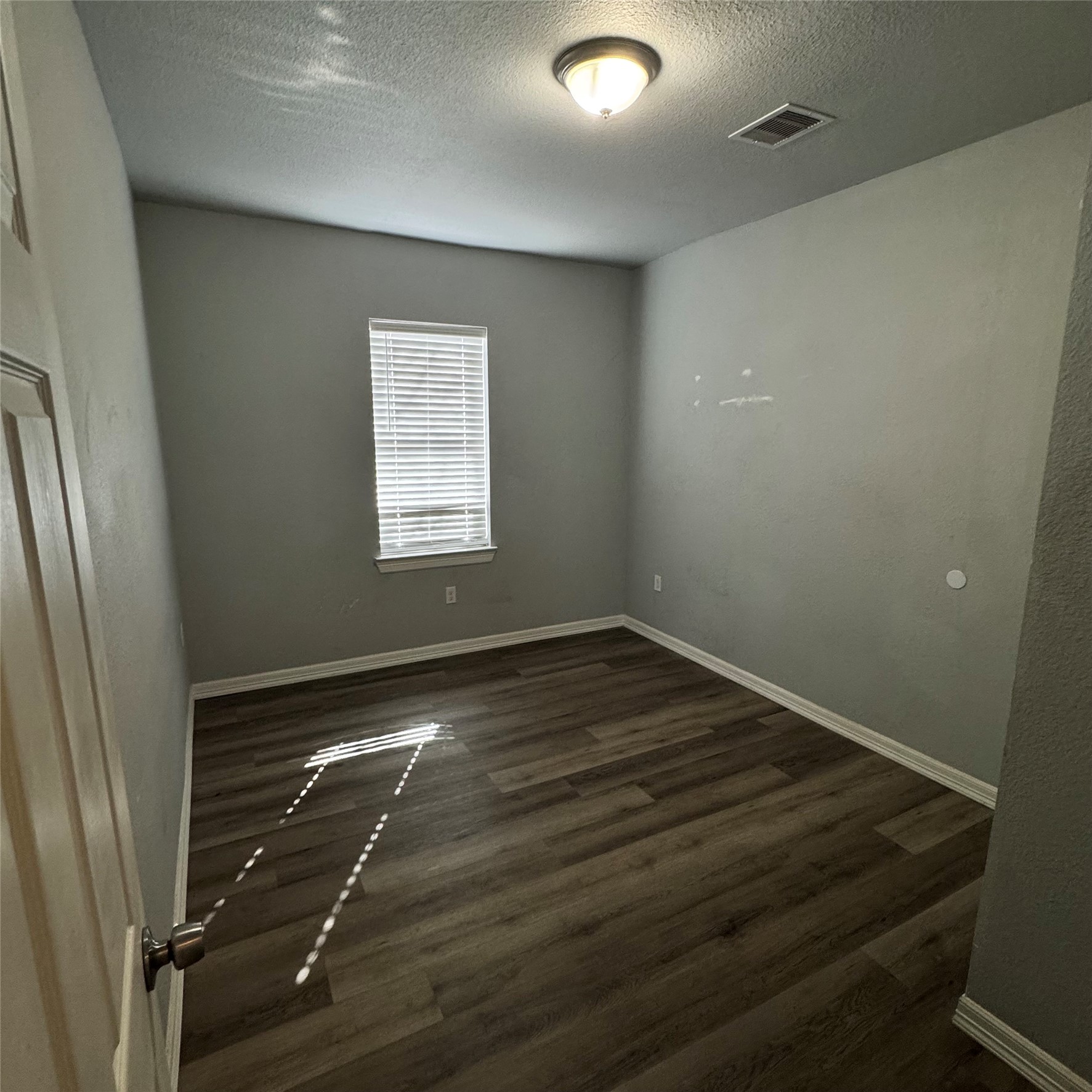 3917 Kashmere Street Houston, TX 77026 - Photo 7 of 13