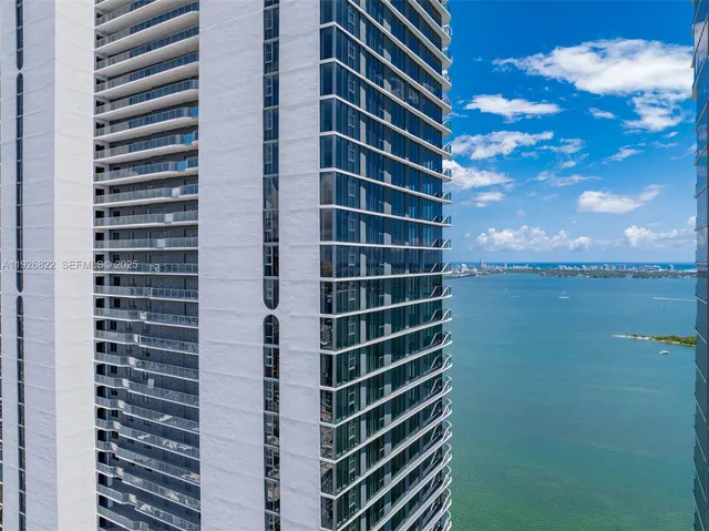 $15,000 | 700 Northeast 24th Street, Unit 4607, Miami, FL 33137