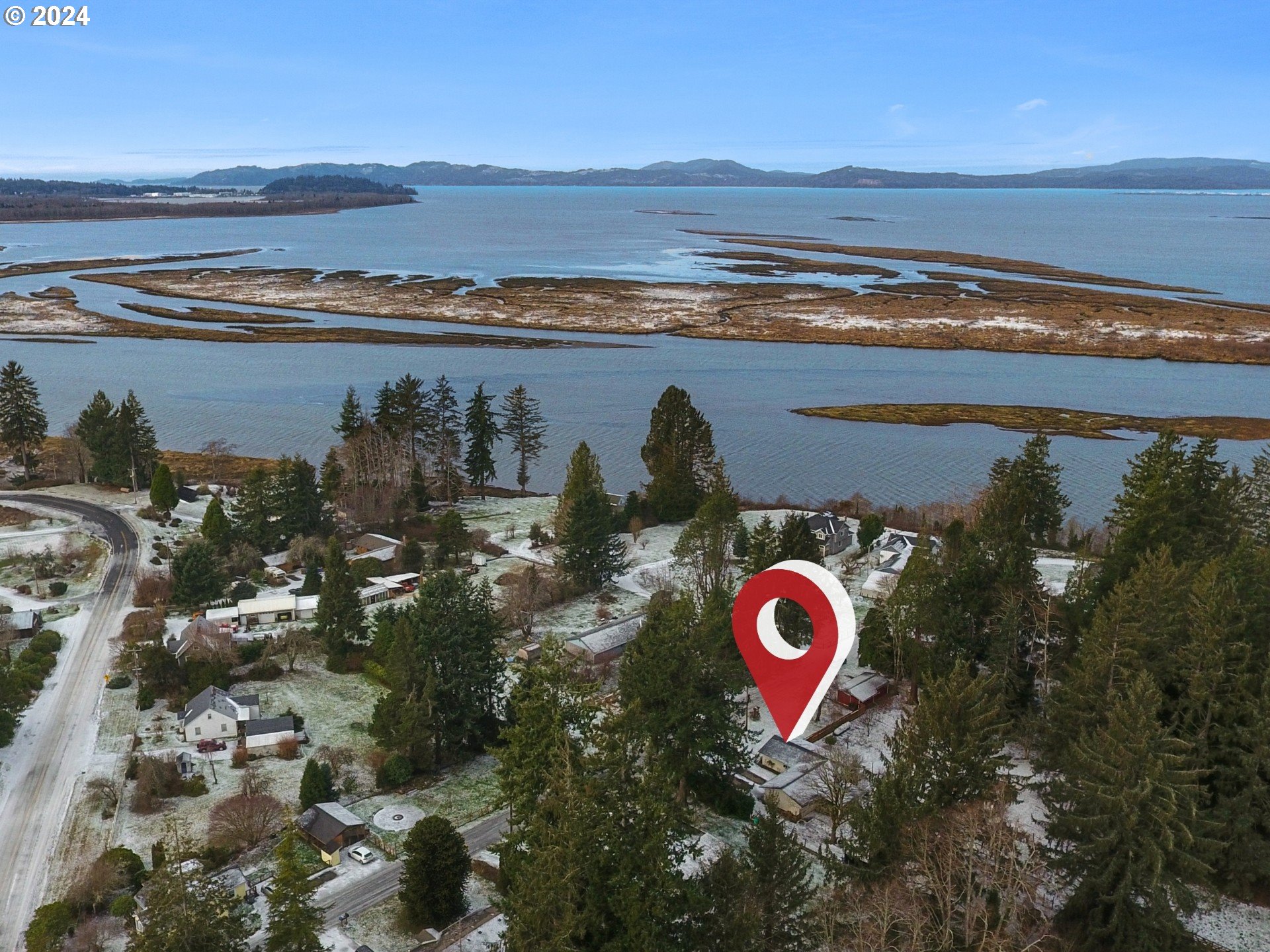 92961 Maritime Road Astoria, OR 97103 - Photo 4 of 34 Gallery Image 4
