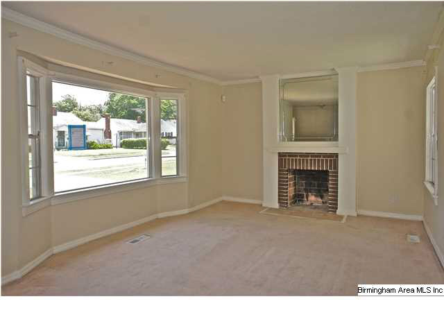 720 Center Place Southwest Birmingham, AL 35211 - Photo 2 of 32
