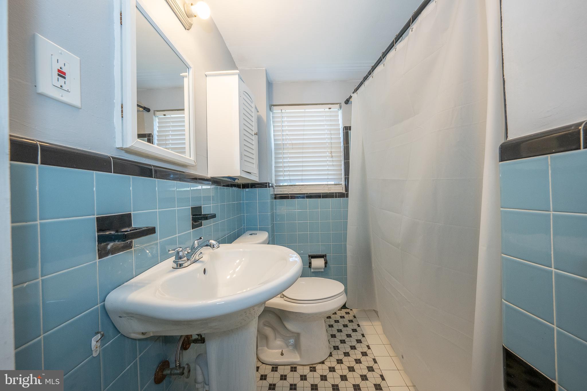 334 Parham Road Springfield, PA 19064 - Photo 22 of 35