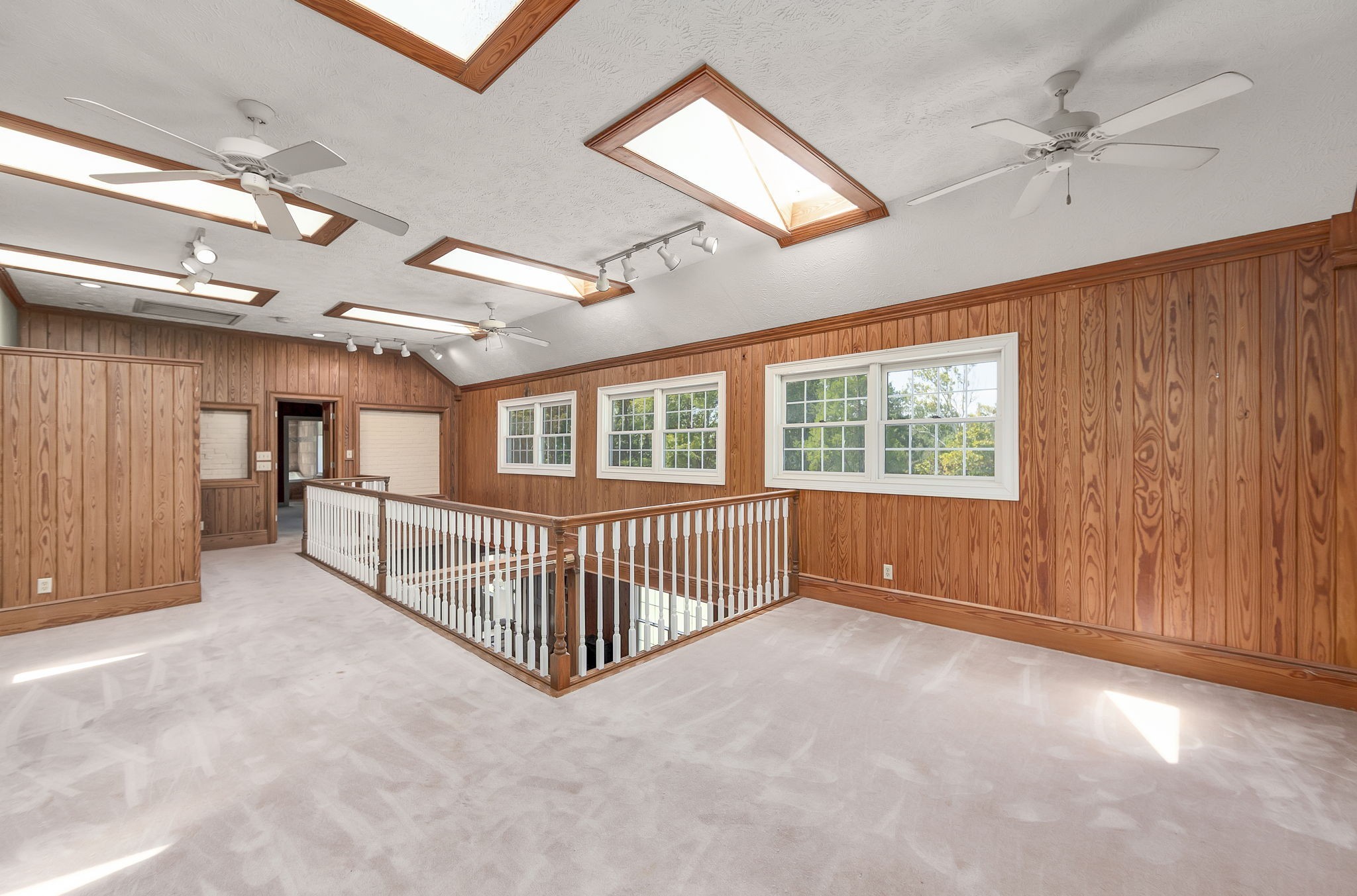 290 Leeford Lane Cedar Grove, TN 38321 - Photo 31 of 54 en empty room with windows
