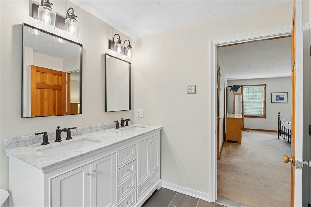 10 Sadler Road Upton, MA 01568 - Photo 24 of 42