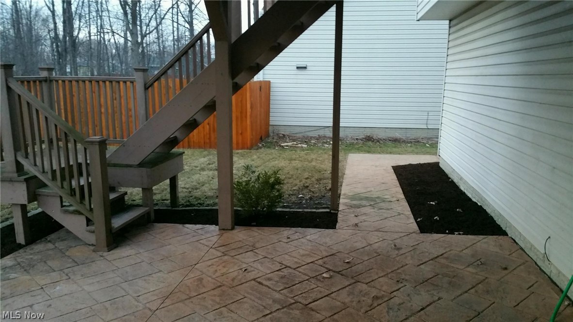 6048 Ridgeview Boulevard North Ridgeville, OH 44039 - Photo 4 of 18