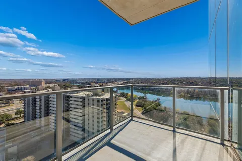 $865,000 | 44 East Avenue, Unit 1510, Austin, TX 78701