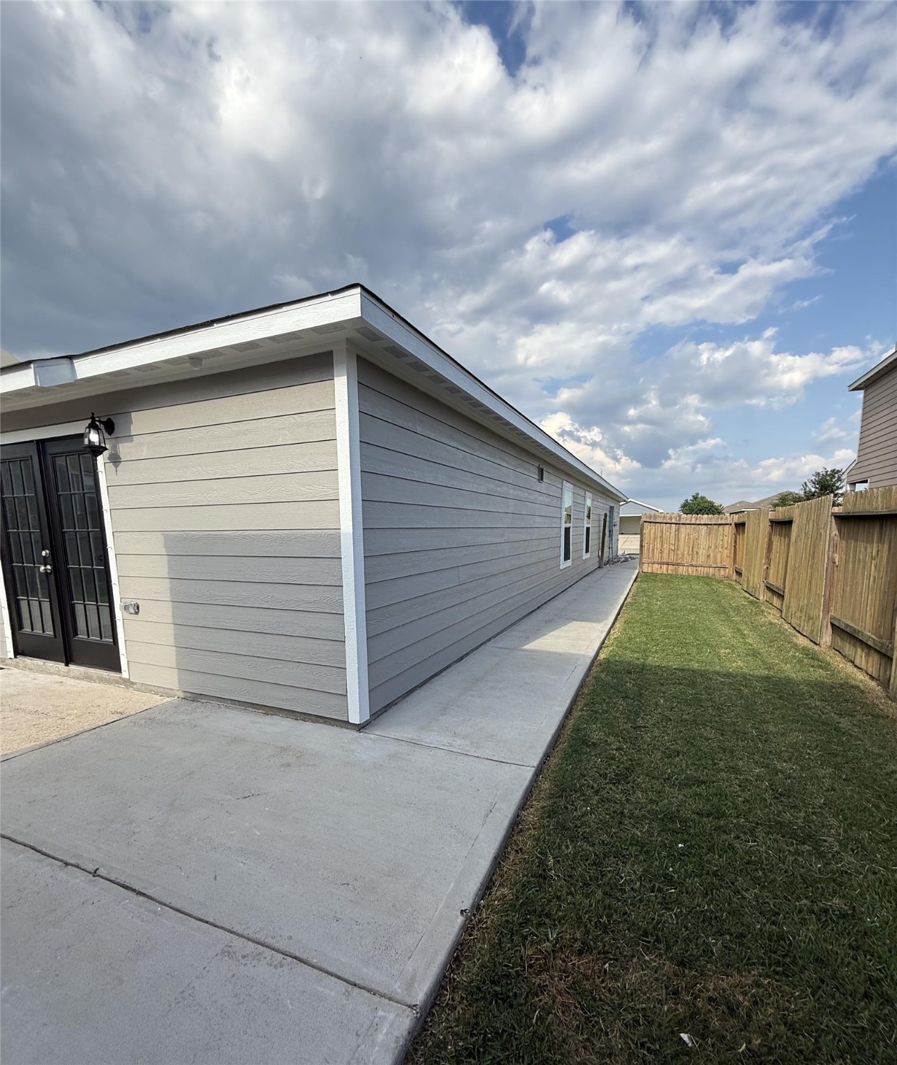 8419 Hannah Rd Cove Cove, TX 77523 - Photo 2 of 21 a view of a back yard of the house