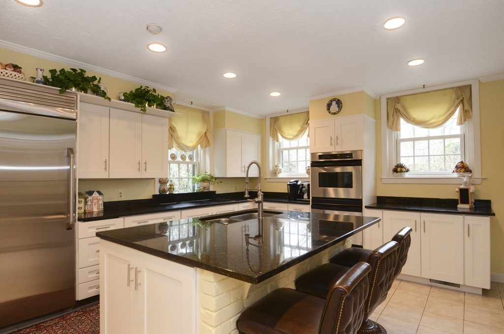 206 Colony Road Longmeadow, MA 01106 - Photo 10 of 30 Gallery Image 10
