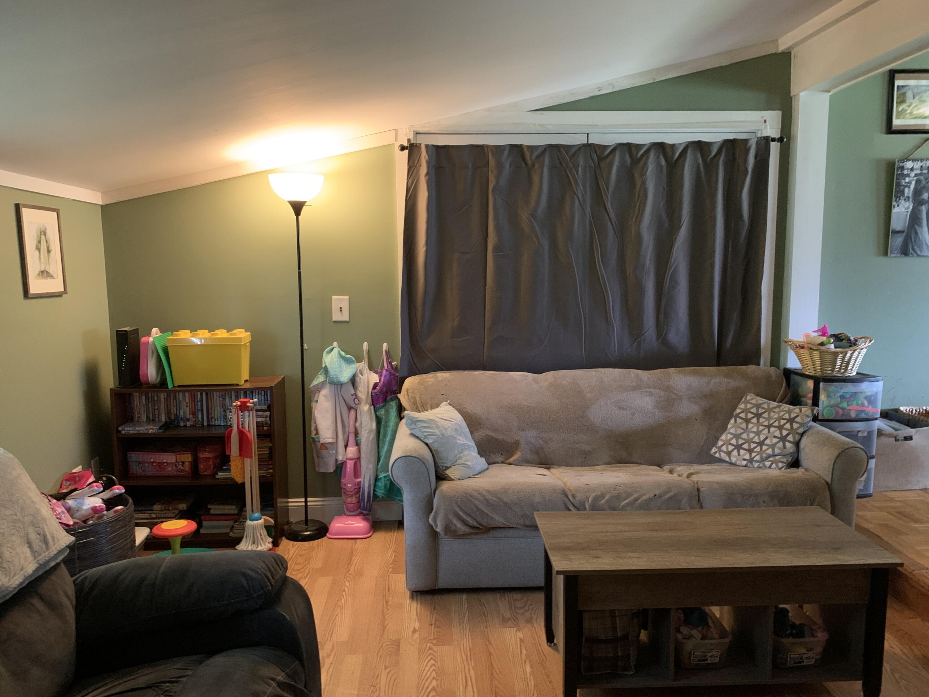 1369 Washington Road Waldoboro, ME 04572 - Photo 12 of 25 Living room