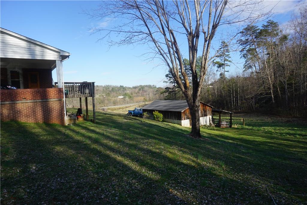2864 Huffman Road Lenoir, NC 28645 - Photo 4 of 26