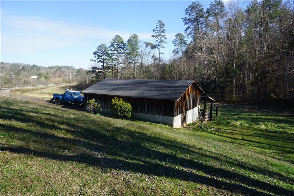 2864 Huffman Road Lenoir, NC 28645 - Photo 5 of 26