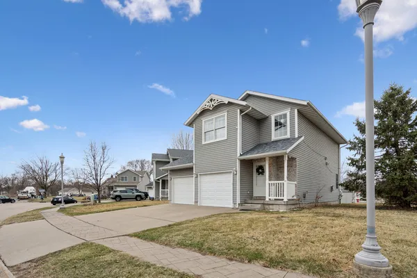 $245,000 | 409 11th Avenue A Court, Silvis, IL 61282