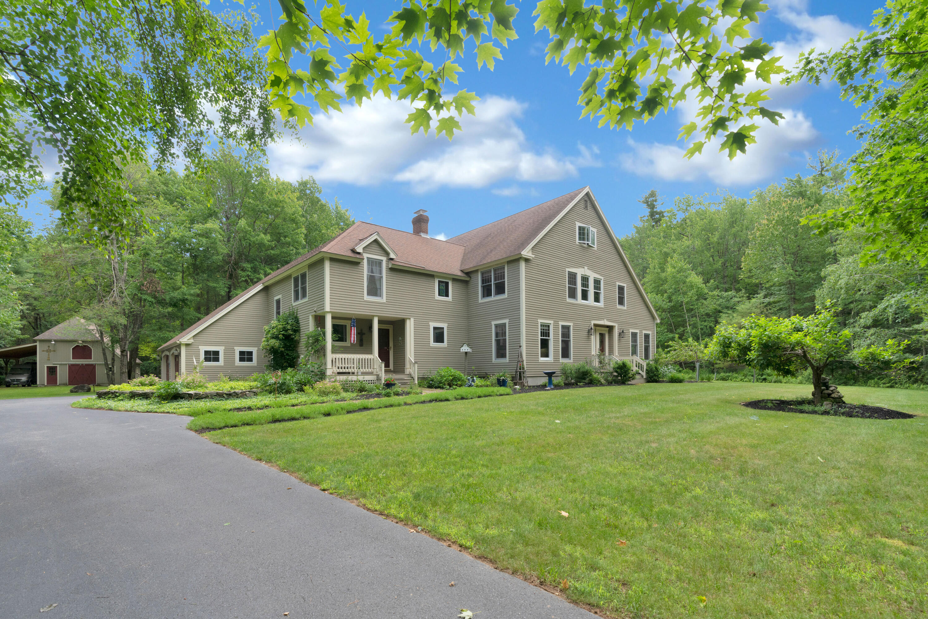 1047 Middle Road North Waterboro, ME 04061 - Photo 3 of 56 Exterior