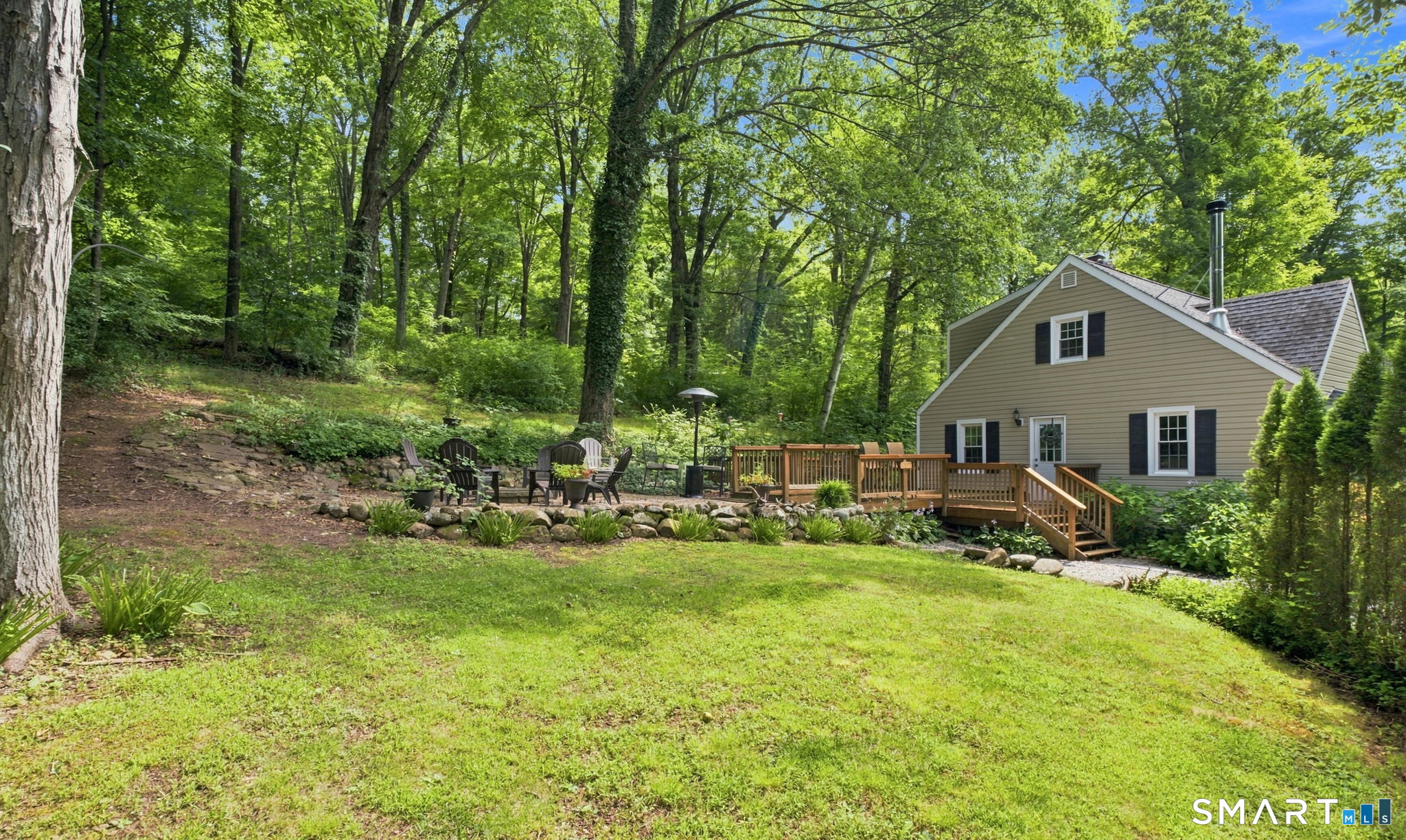 165 Mansion Road Wallingford, CT 06492 - Photo 28 of 33 Gallery Image 28