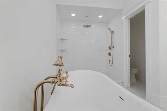 $559,000 | 9900 Martha Lane, River Ridge, LA 70123