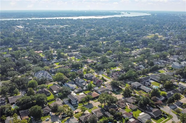 $559,000 | 9900 Martha Lane, River Ridge, LA 70123