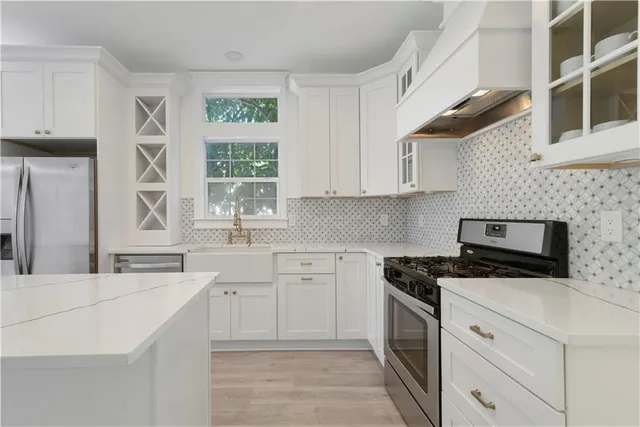 $559,000 | 9900 Martha Lane, River Ridge, LA 70123