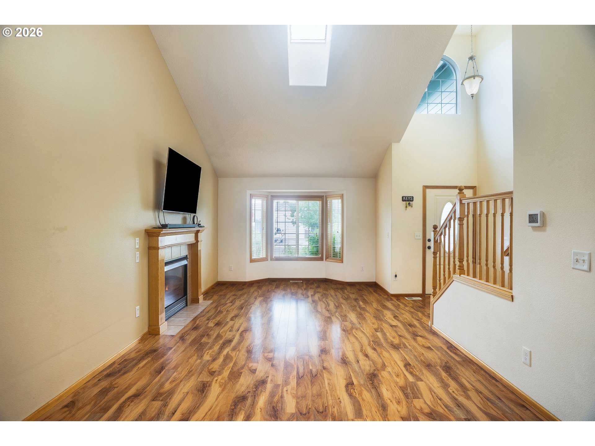 239 Blue Jay Loop Creswell, OR 97426 - Photo 4 of 34
