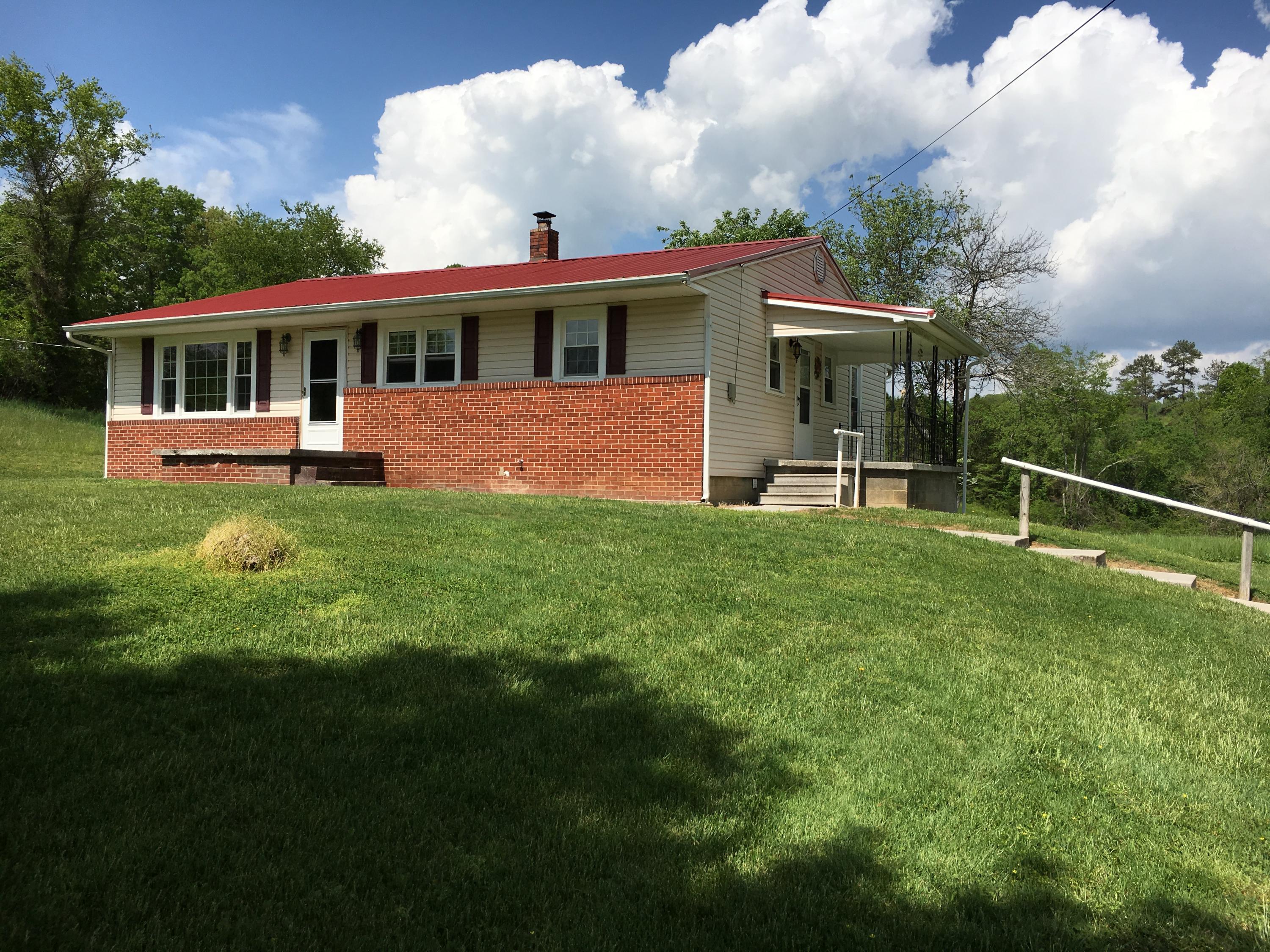 403 Flatwoods Road Speedwell, TN 37870 - Photo 1 of 17 image