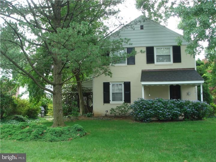 25 Bennett Road Springfield, PA 19064 - Photo 2 of 16