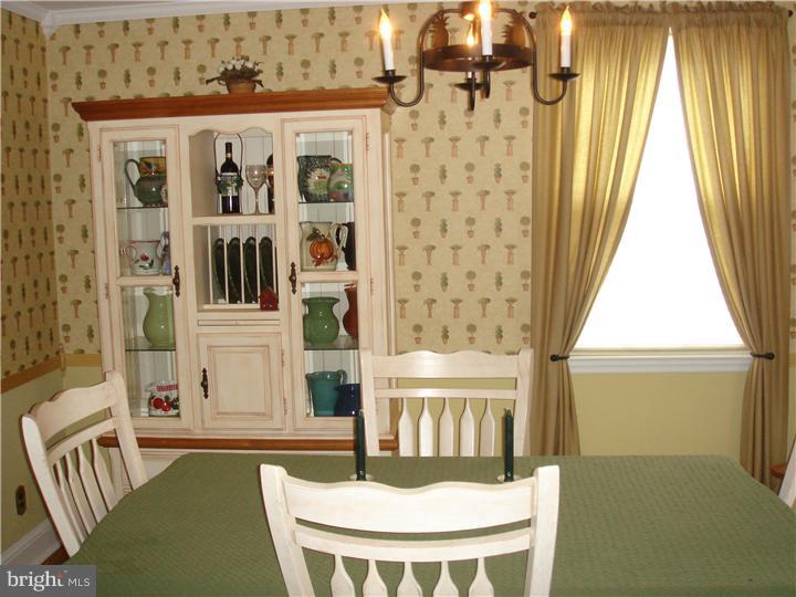 25 Bennett Road Springfield, PA 19064 - Photo 6 of 16