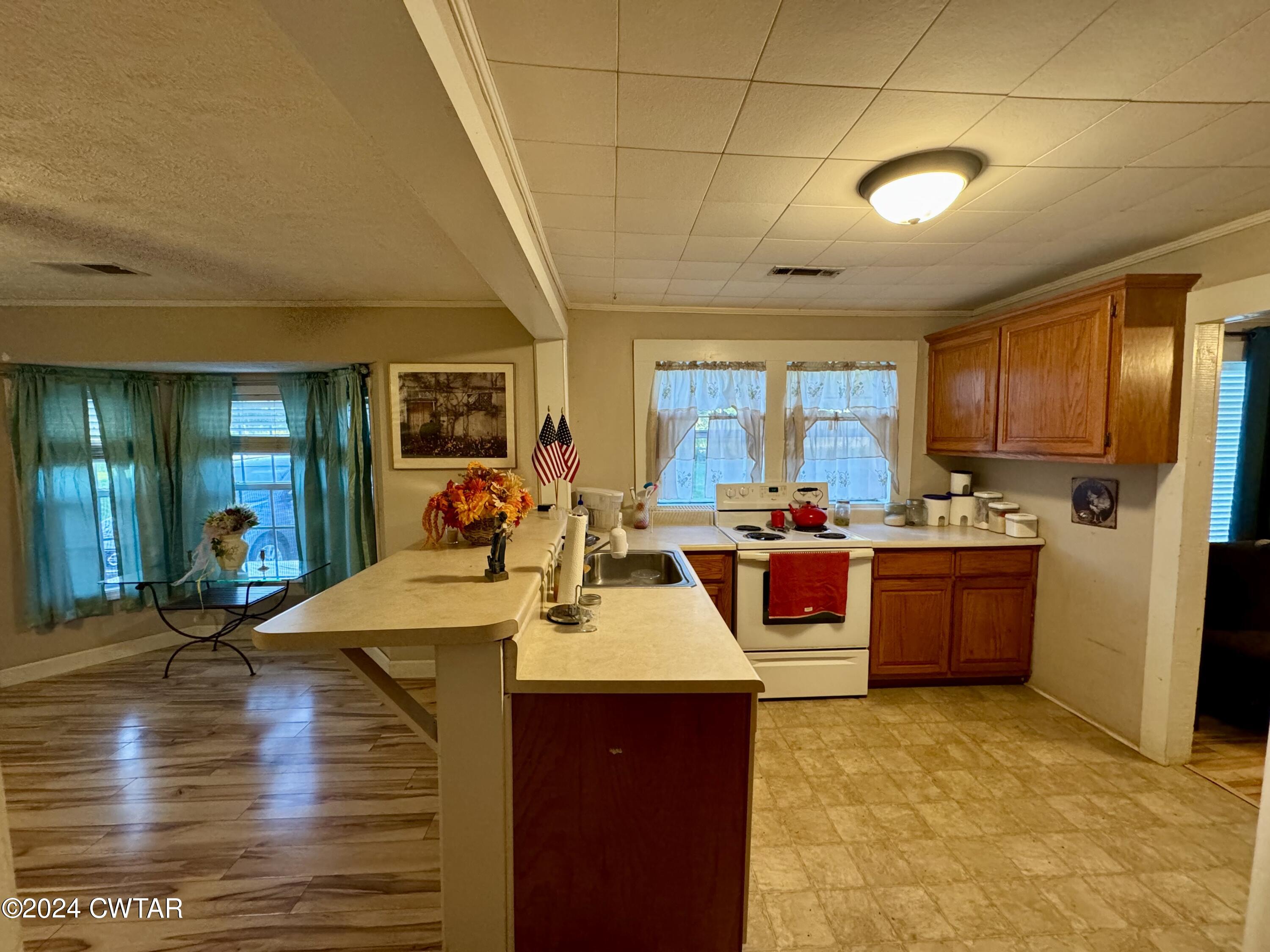 1821 Lawton Road Selmer, TN 38375 - Photo 5 of 29 IMG_3571